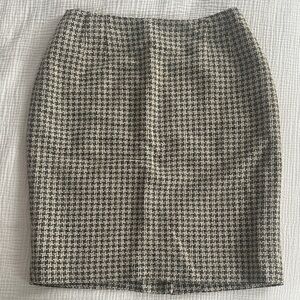 Emanuel Ungaro Black and Cream Pencil Skirt